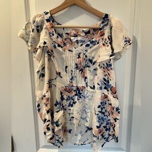 🎉 3/$15 Maurice’s Floral Fairie Top L